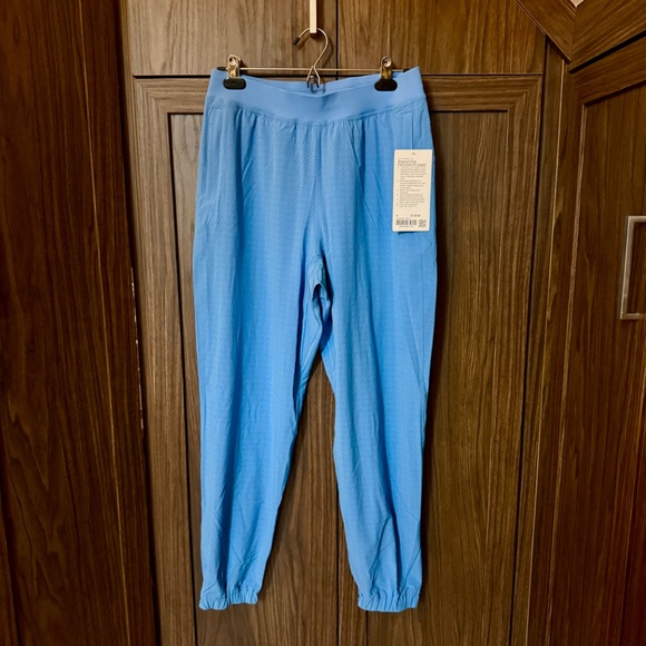 *NWT* Lululemon Adapted State Perforated Jogger - Picture 6 of 6